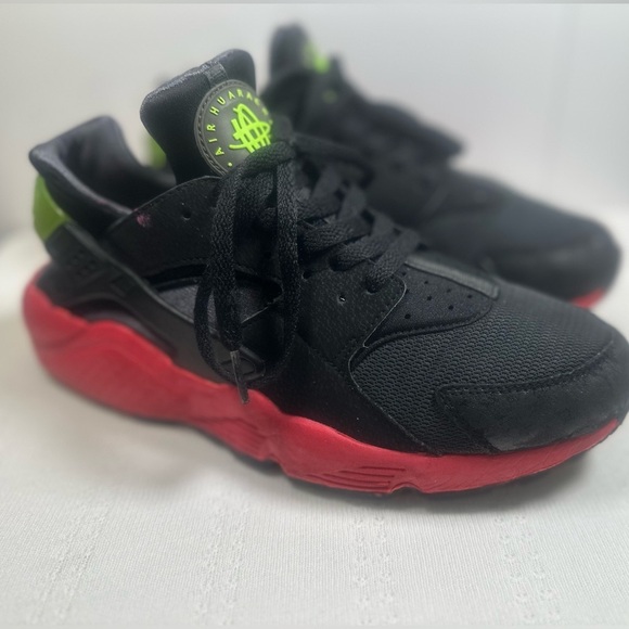 Nike Air Huarache
Hyperpunch main image 10